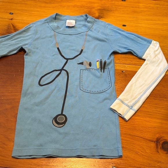 HANNA ANDERSSON 130 Blue Organic Doctor Nurse Applique Pajama Top L/S - Picture 1 of 4